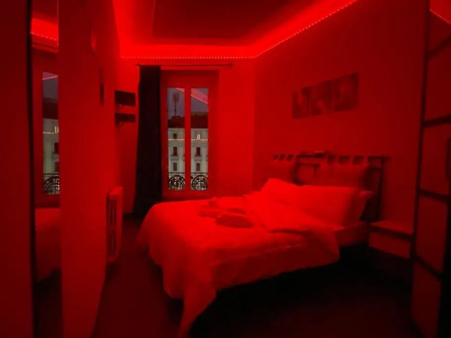 • Cozy House • 10 Min Rho Fiera Apartment Milan