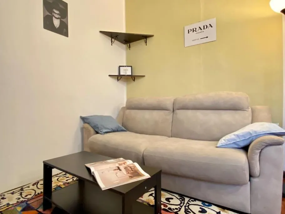 • Cozy House • 10 Min Rho Fiera Apartment Milan Italy