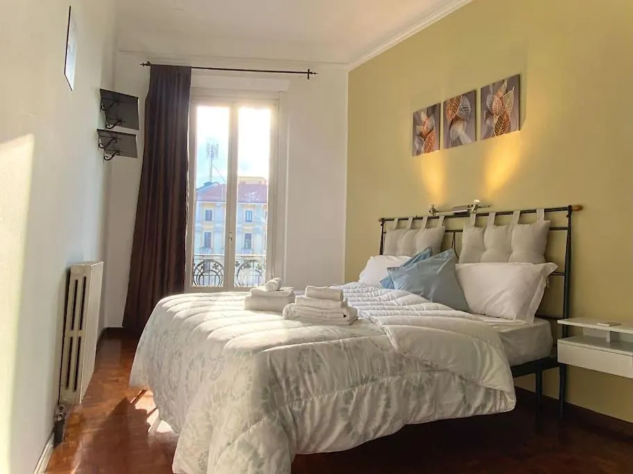 • Cozy House • 10 Min Rho Fiera Apartment Milan