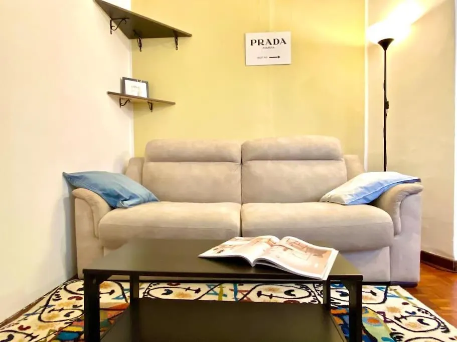 • Cozy House • 10 Min Rho Fiera Apartment Milan 0*,  Italy